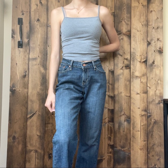 Vintage 529 Curvy Bootcut Levi’s Jeans 💙 - Picture 2 of 5